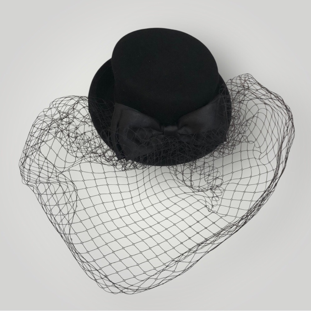 Mini Top Hat Fascinator
